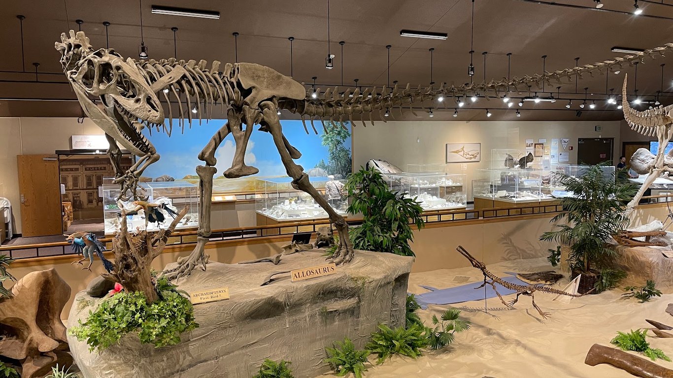 Badlands Dinosaur Museum Park