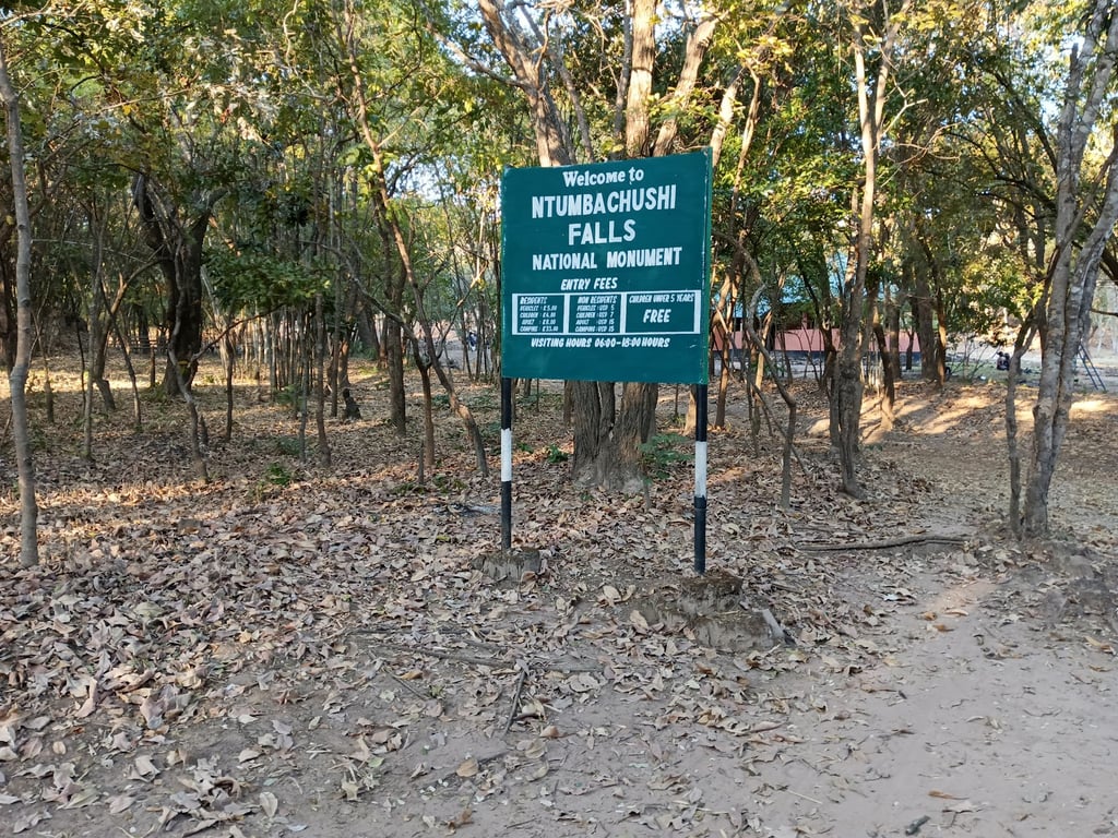 Ntumbachushi Falls