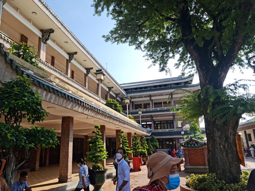 Nui Sam Ba Chua Xu Temple