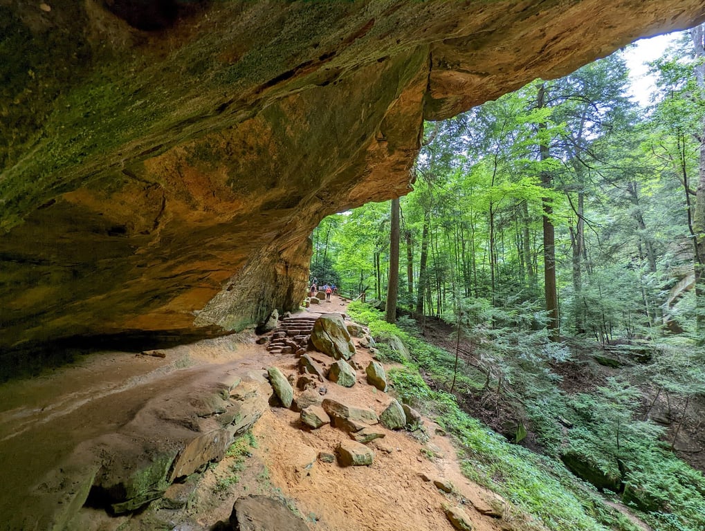 Ash Cave