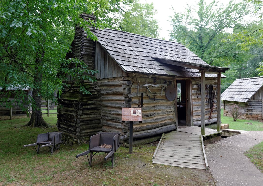 Cherokee Heritage Center
