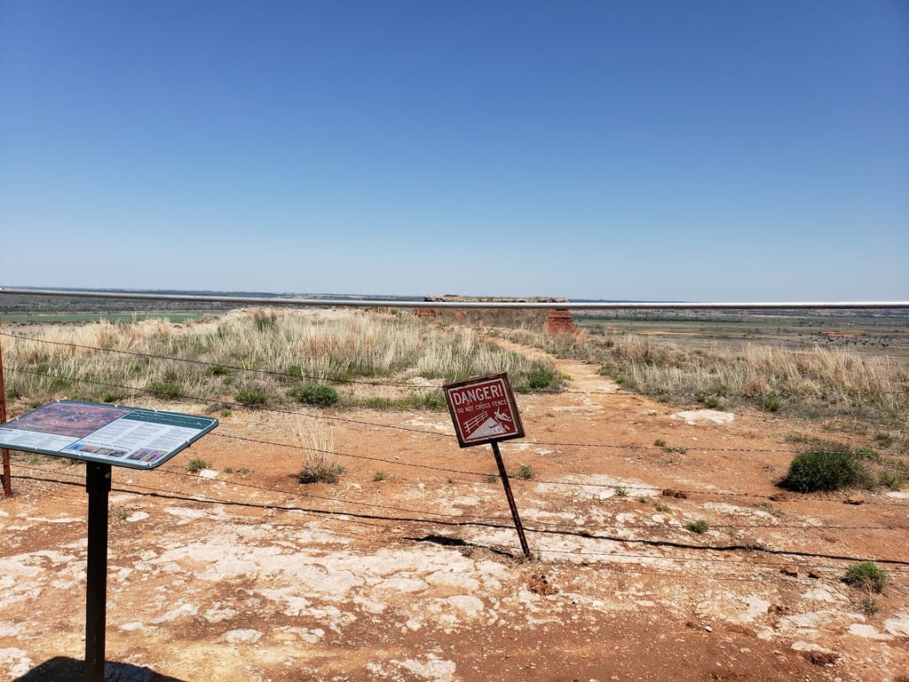 Gloss Mountain State Park