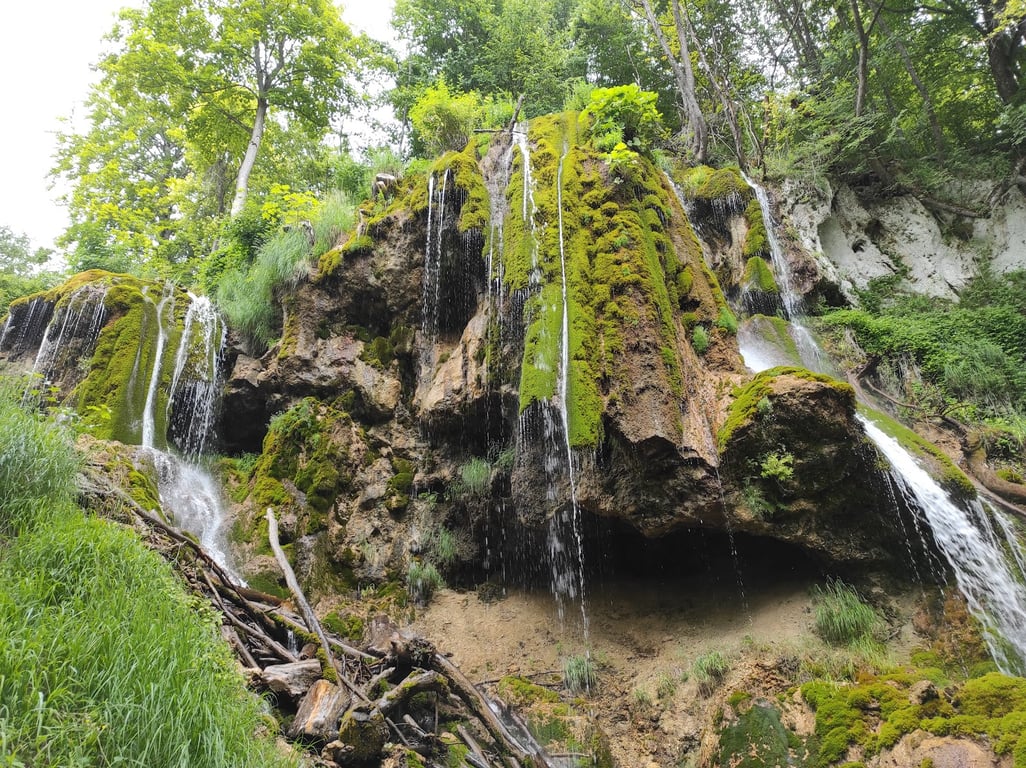Sopotnica Waterfalls