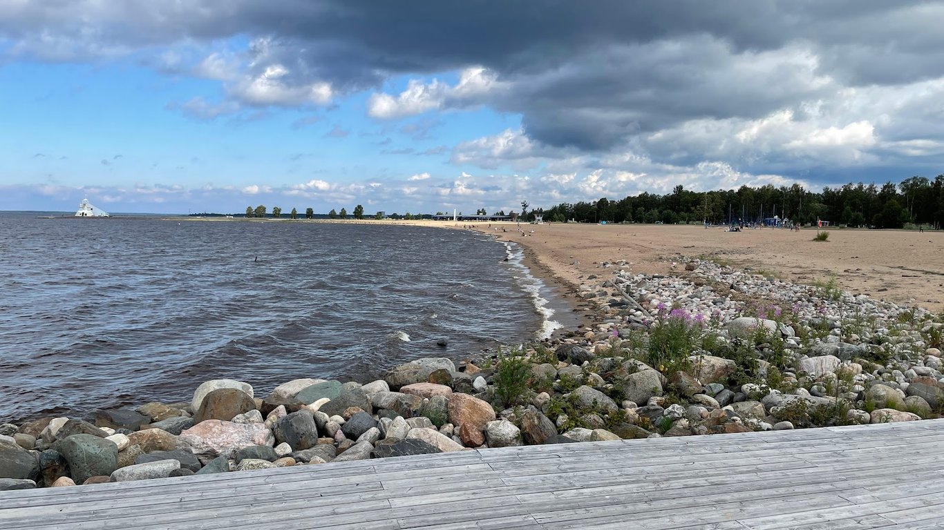 Oulu Nallikari Beach
