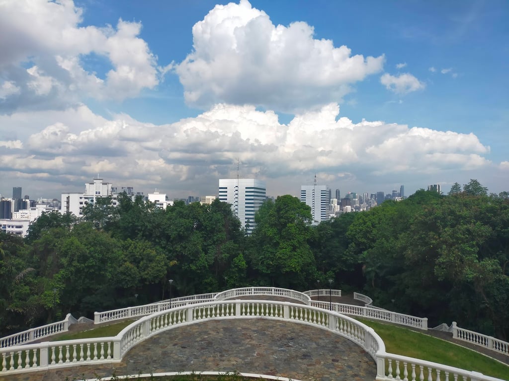 Southern Ridges Trail