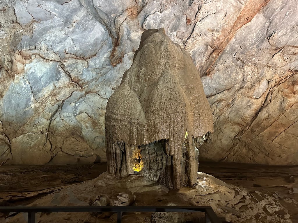 Paradise Cave
