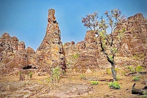 Peaks of Sindou