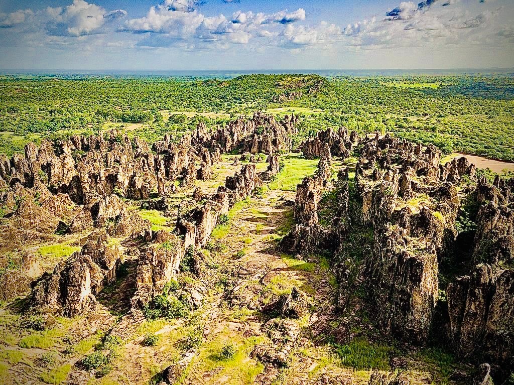 Peaks of Sindou