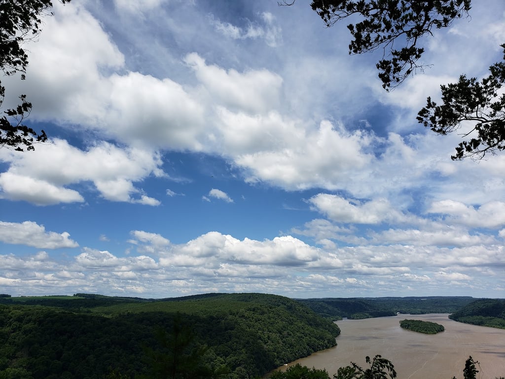 Pinnacle Overlook