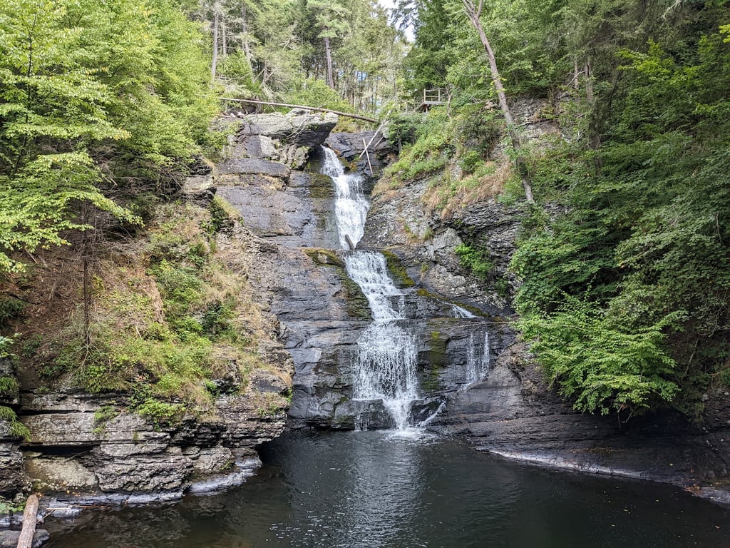 Raymondskill Falls