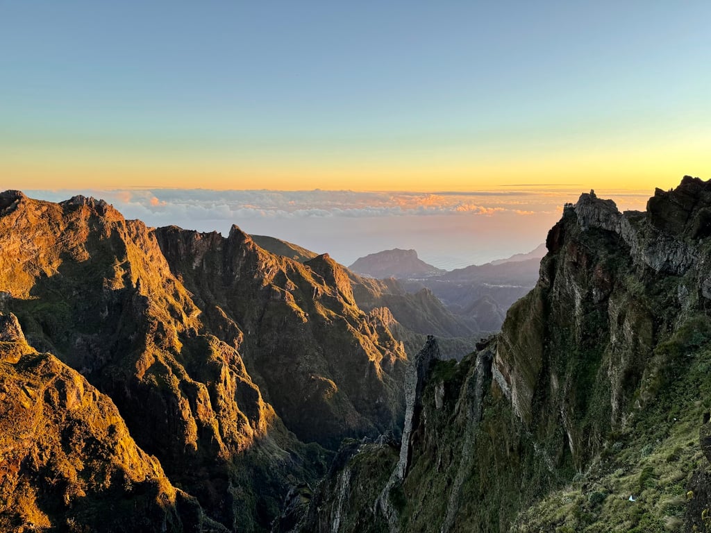 Pico do Arieiro Sunrise