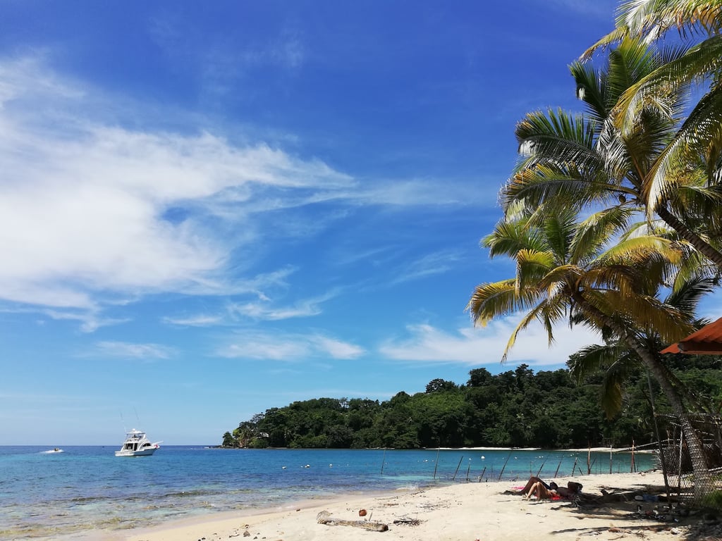 Playa Blanca, Isla Grande