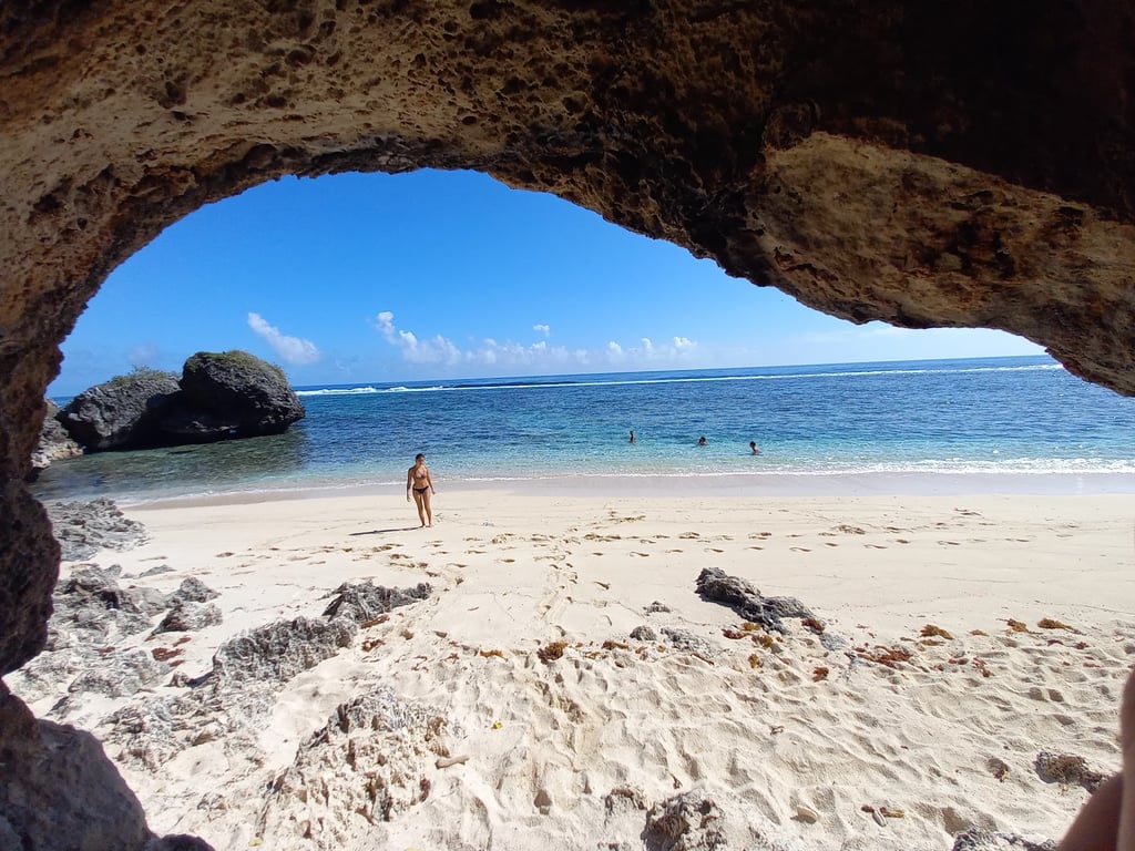 Playa Frontón