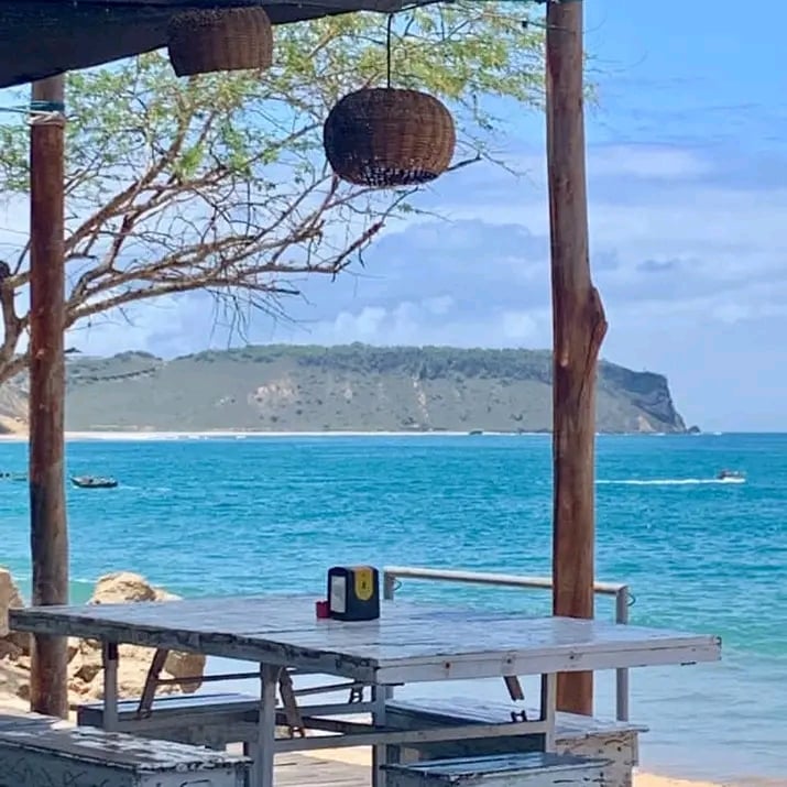Praia de Cabo Ledo