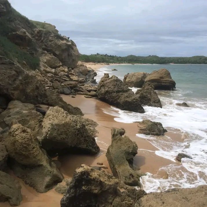 Praia de Cabo Ledo