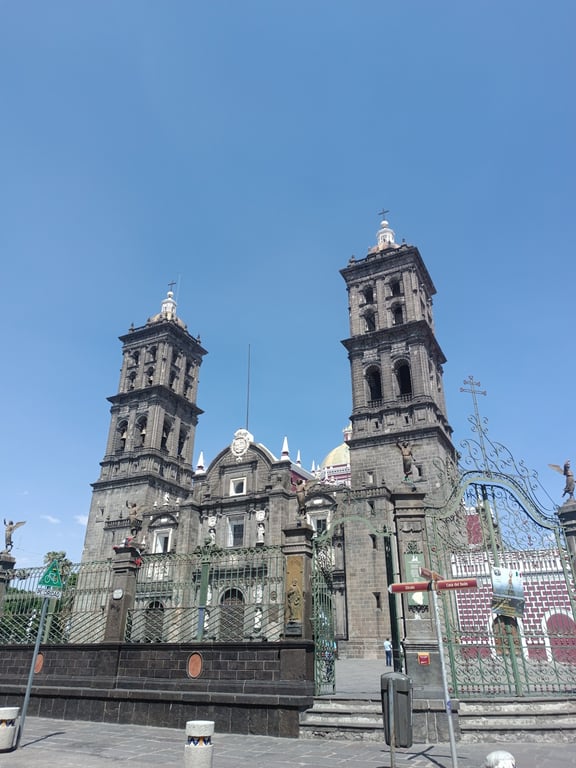Puebla Cathedral & Zócalo