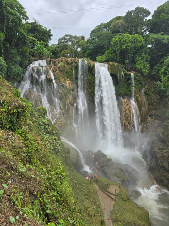 Pulhapanzak Waterfall
