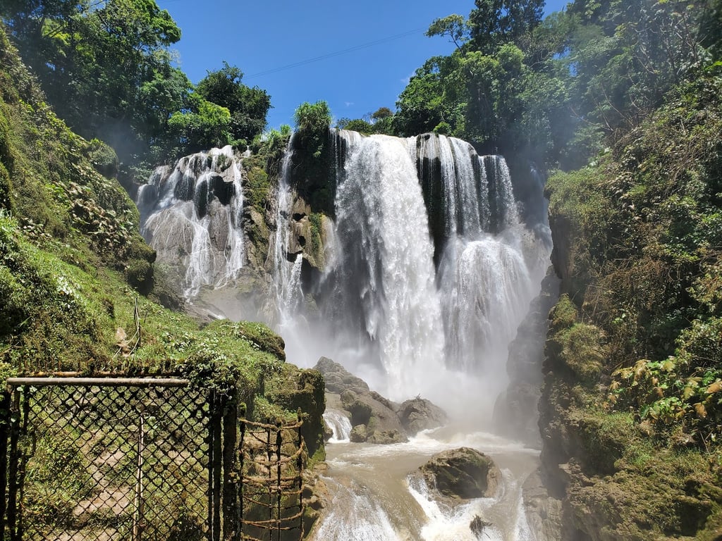 Pulhapanzak Waterfall
