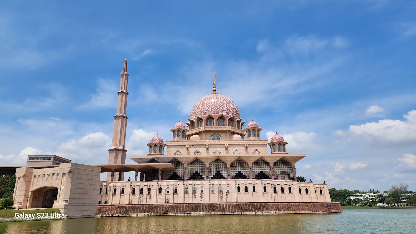 Putra Mosque & Lake View