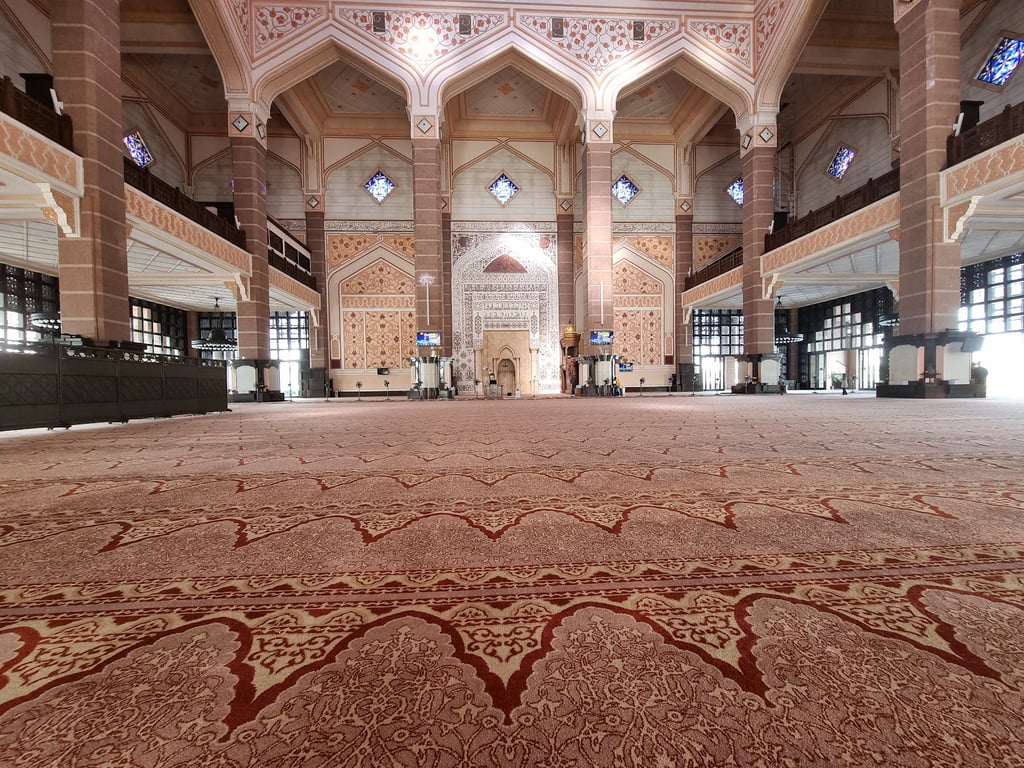 Putra Mosque & Lake View