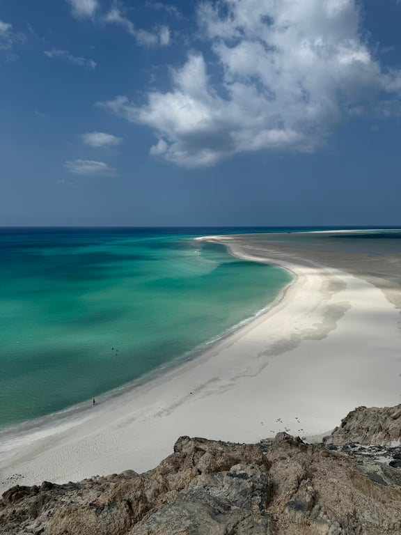 Qalansiyah Beach & Detwah Lagoon