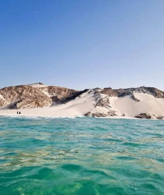 Qalansiyah Beach & Detwah Lagoon