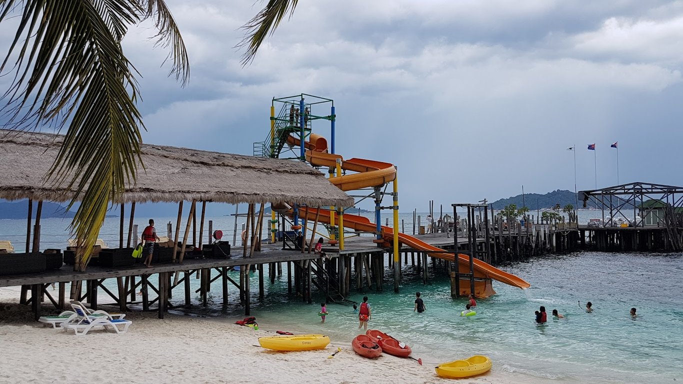 Rawa Island Coral Beach