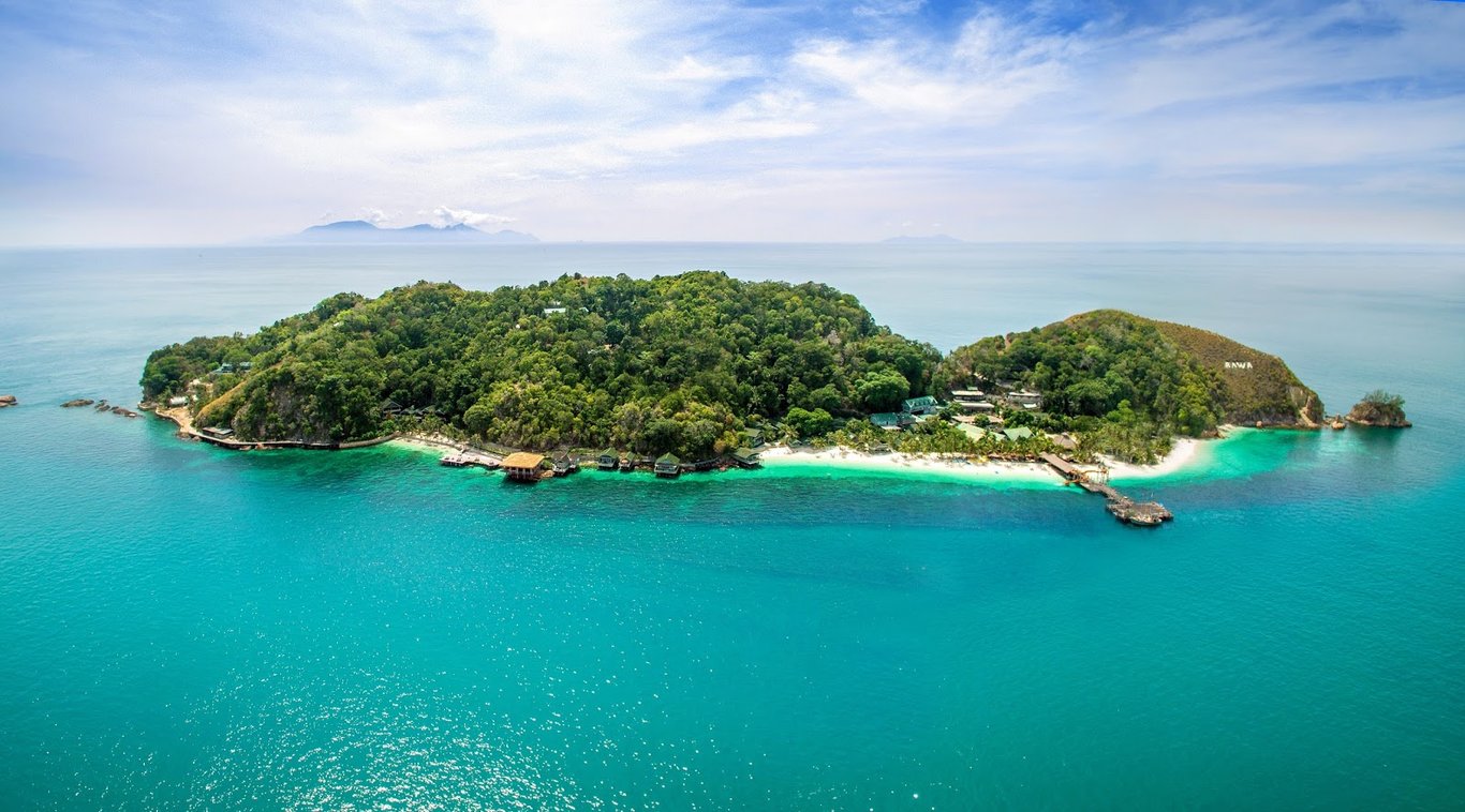 Rawa Island Coral Beach