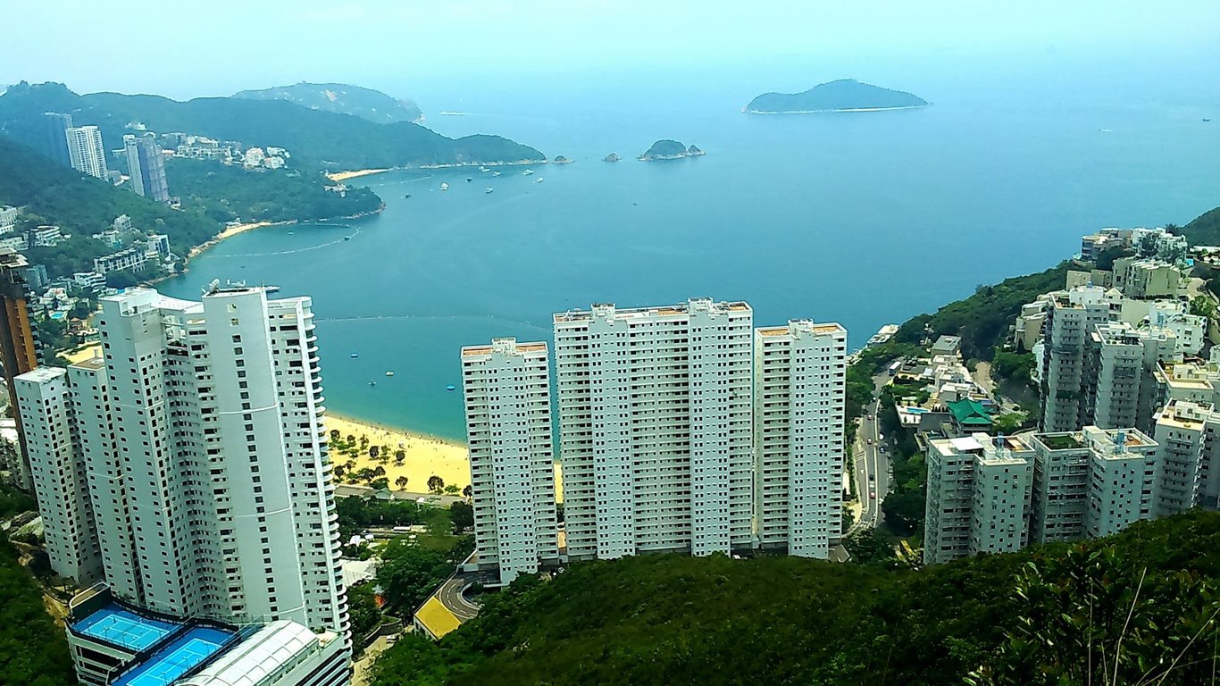 Repulse Bay Beach