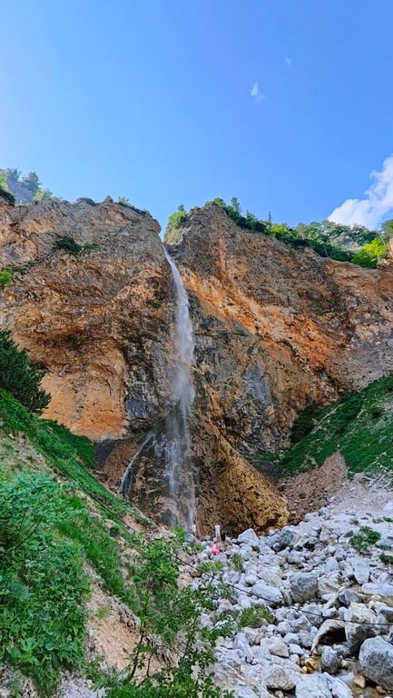 Rinka Waterfall