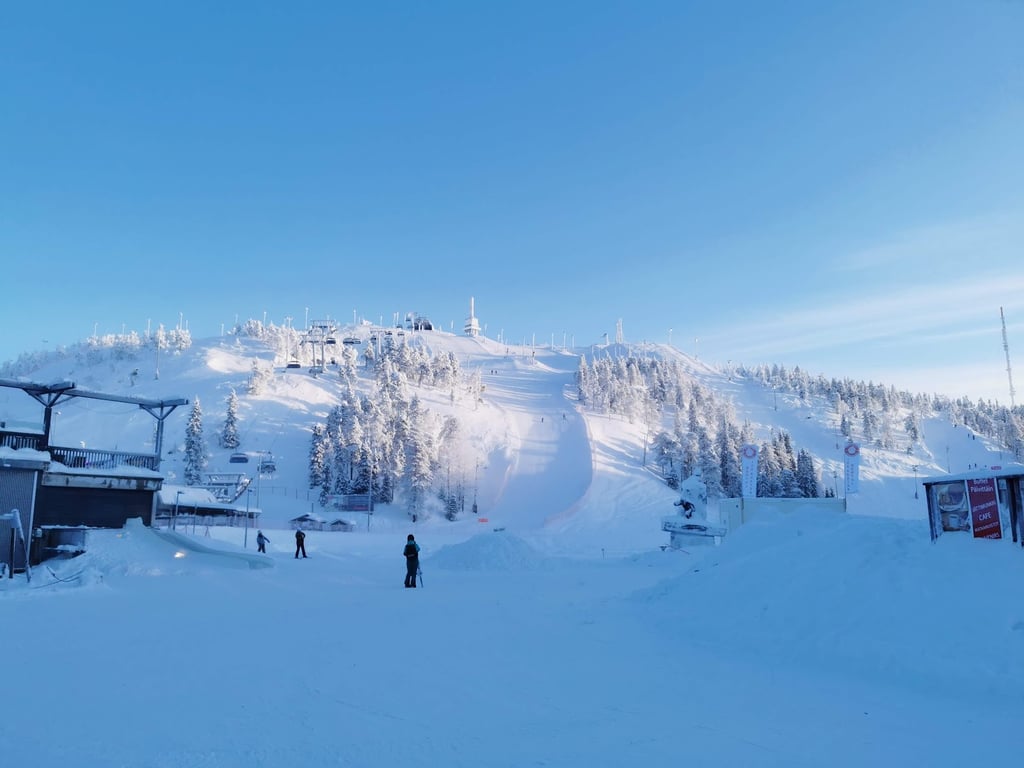 Ruka Ruka Ski Resort & Juhannuskallio