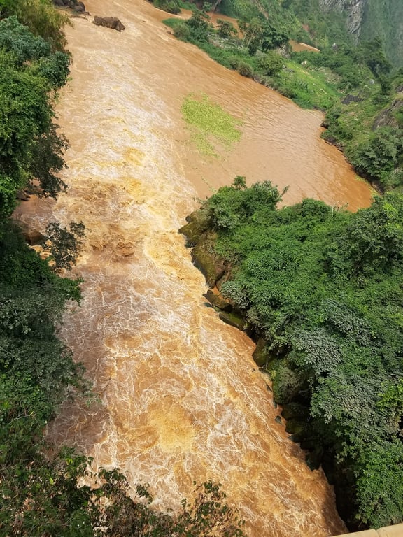 Rusumo Falls
