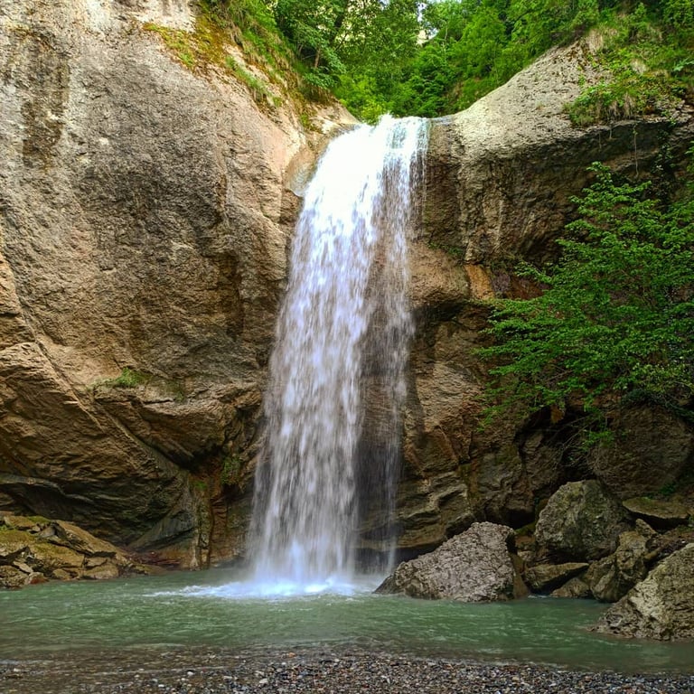 Doğançay Şelalesi