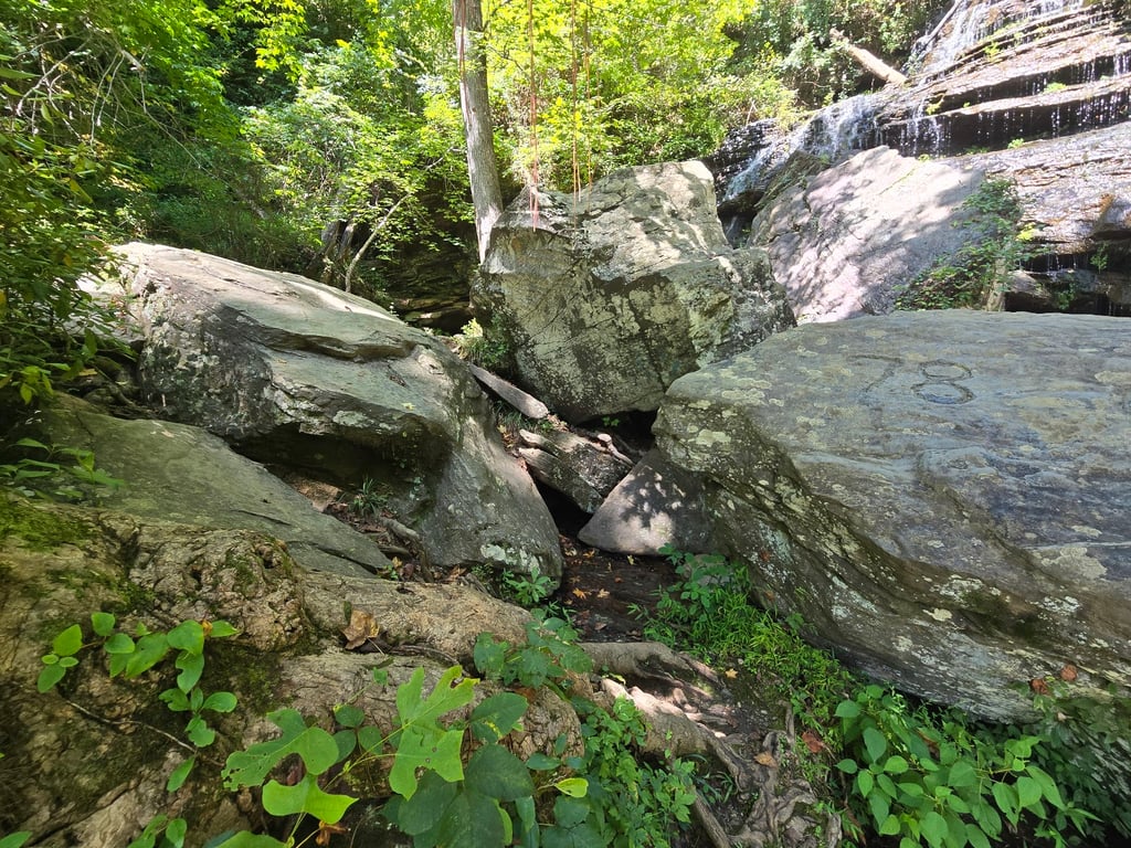 Issaqueena Falls