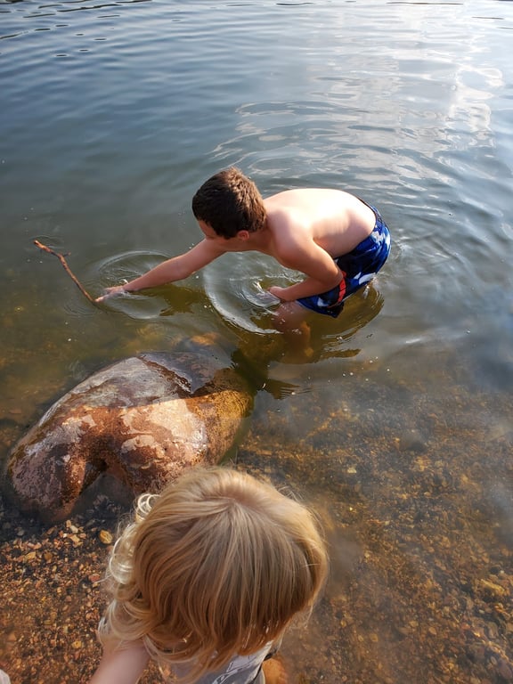 Horsethief Lake