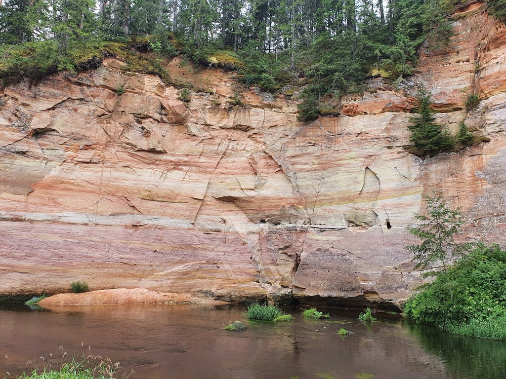 Taevaskoja Sandstone Gorge