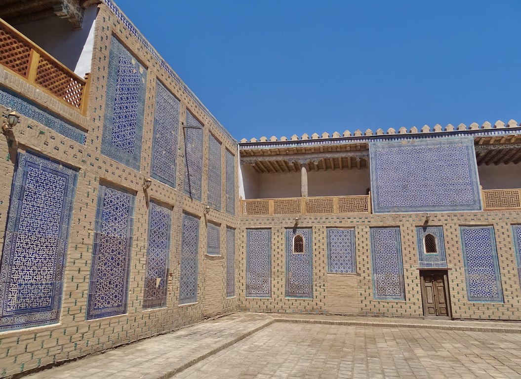 Tash Khauli Palace