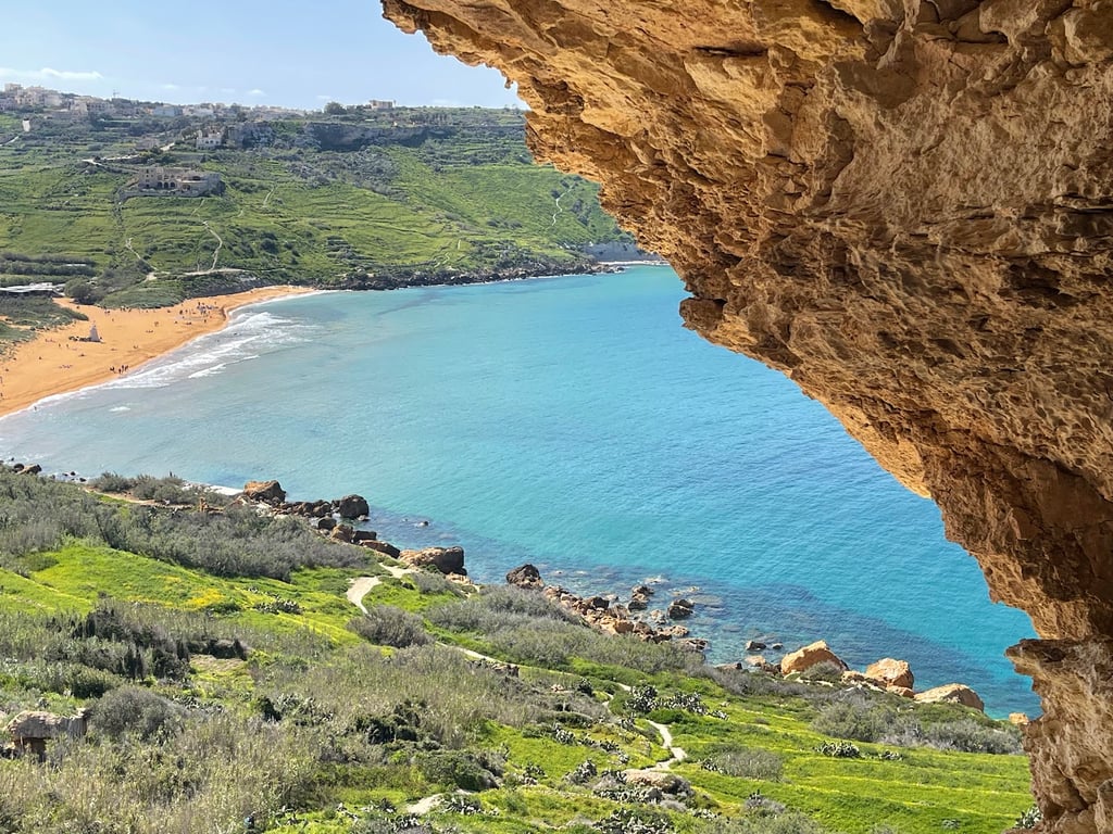 Tal-Mixta Cave