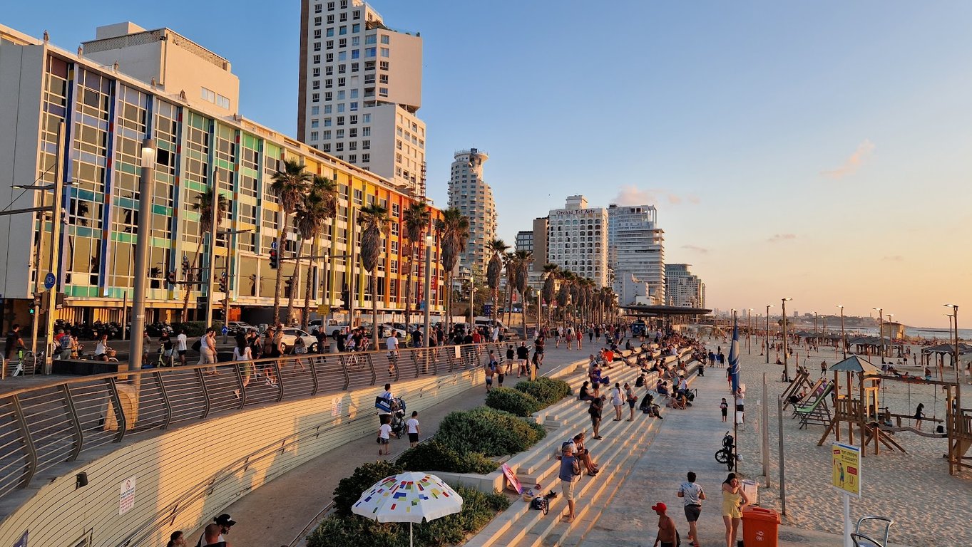 Tayelet Beach Promenade