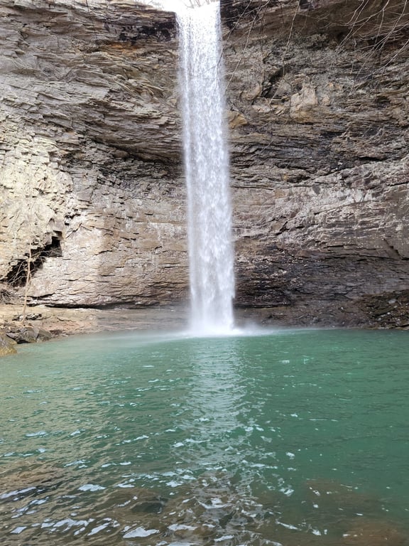 Ozone Falls Scenic Area
