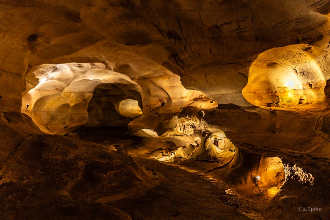 Longhorn Cavern State Park