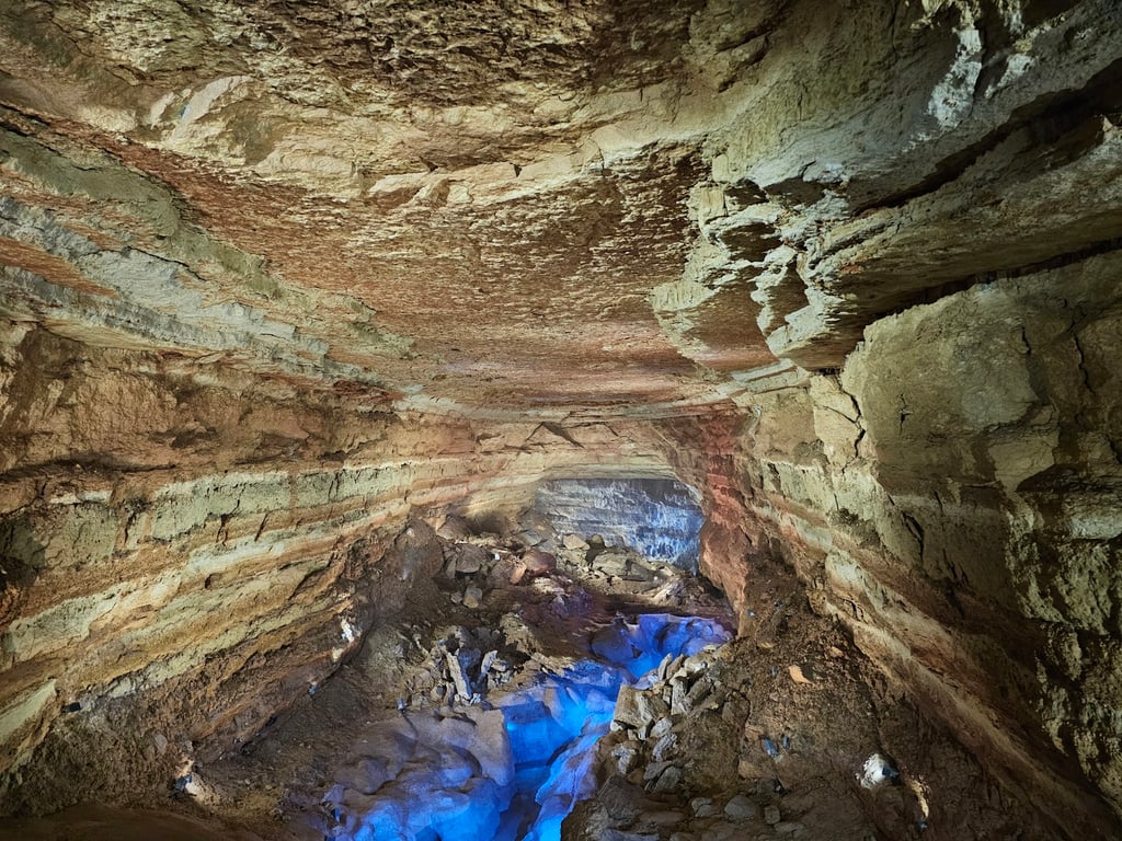 Natural Bridge Caverns