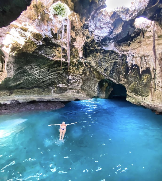 Thunderball Grotto