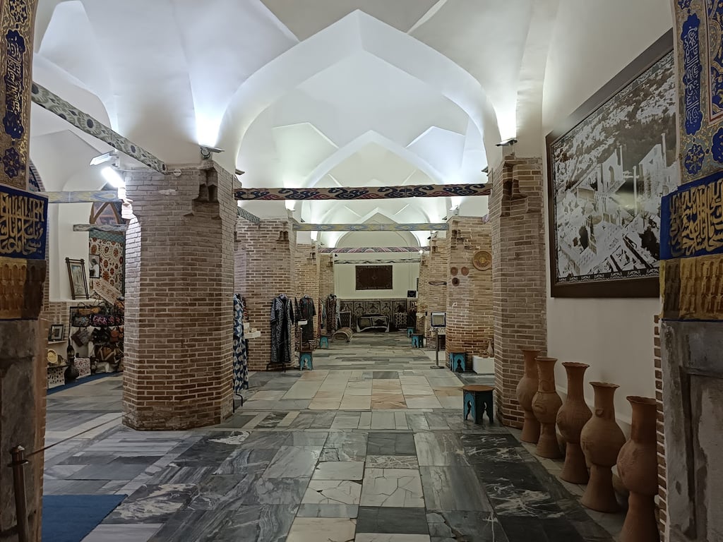 Tilya-Kori Madrasa