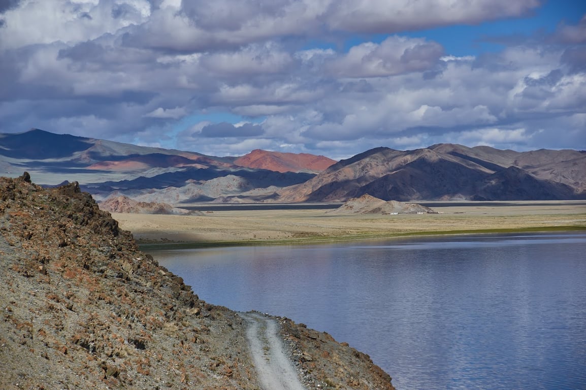 Tolbo Lake