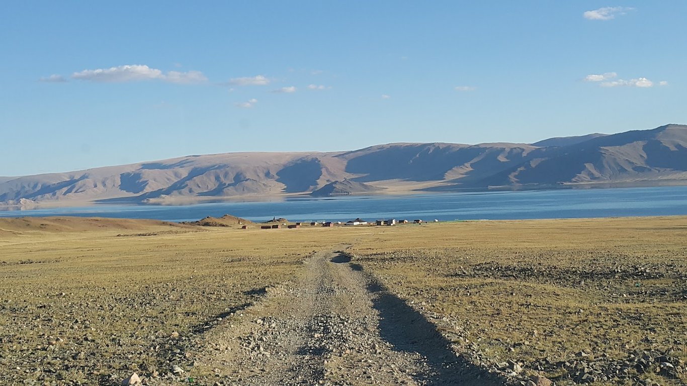 Tolbo Lake