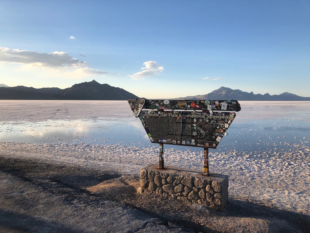 Bonneville Salt Flats International Speedway