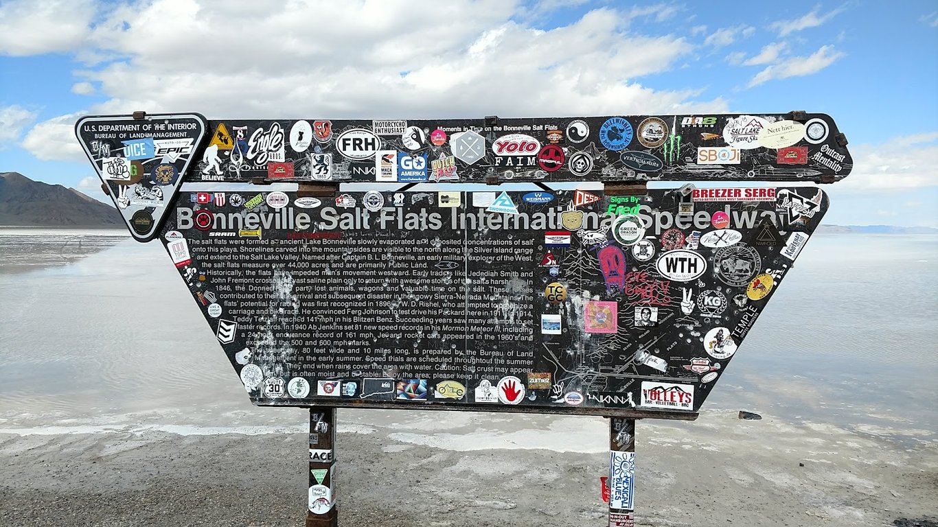 Bonneville Salt Flats International Speedway