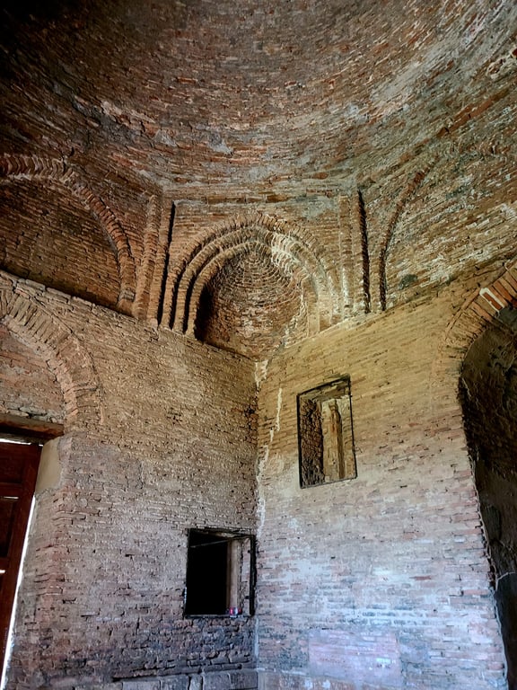 Uzgen Minaret