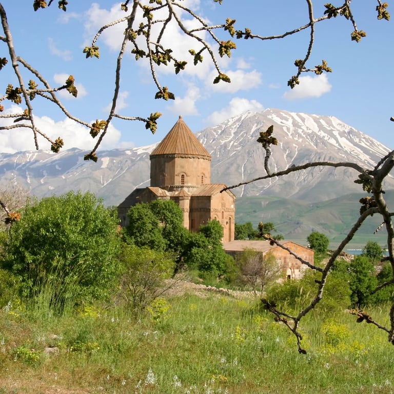 Akdamar Adası